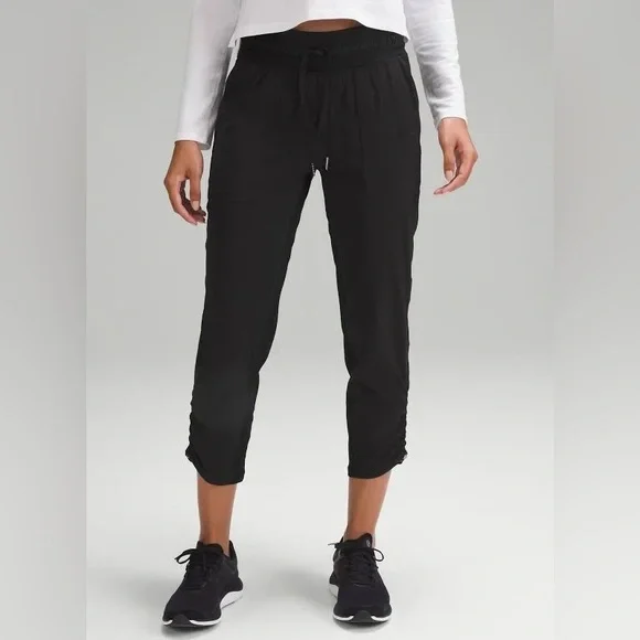 Women's Lululemon Dance Studio Midrise Black Cropped Pants - Picture 1 of 6
